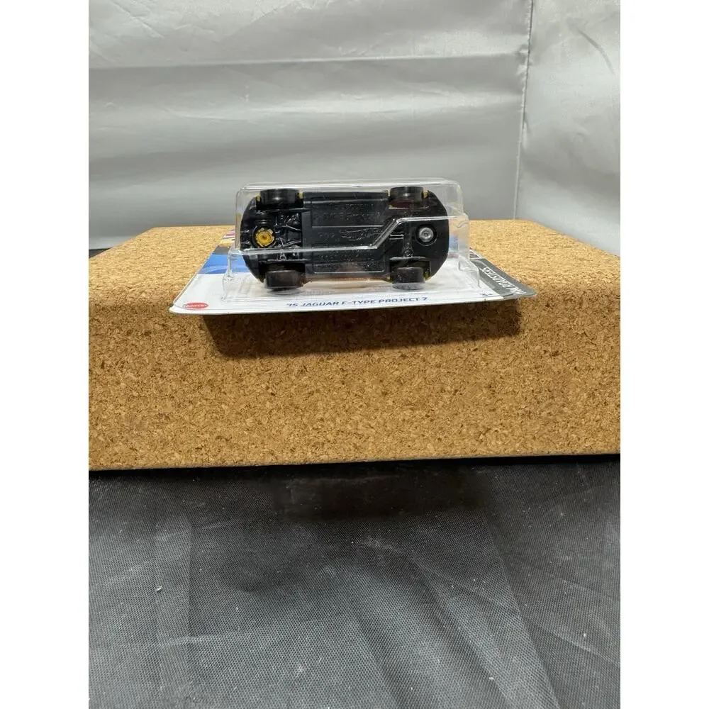 Hot Wheels - '15 Jaguar F-Type Project 7 - Dollar Tree/Family Dollar Exclusive